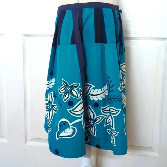 Marc Jacobs A line Pleated Skirt - Picture 3 of 4